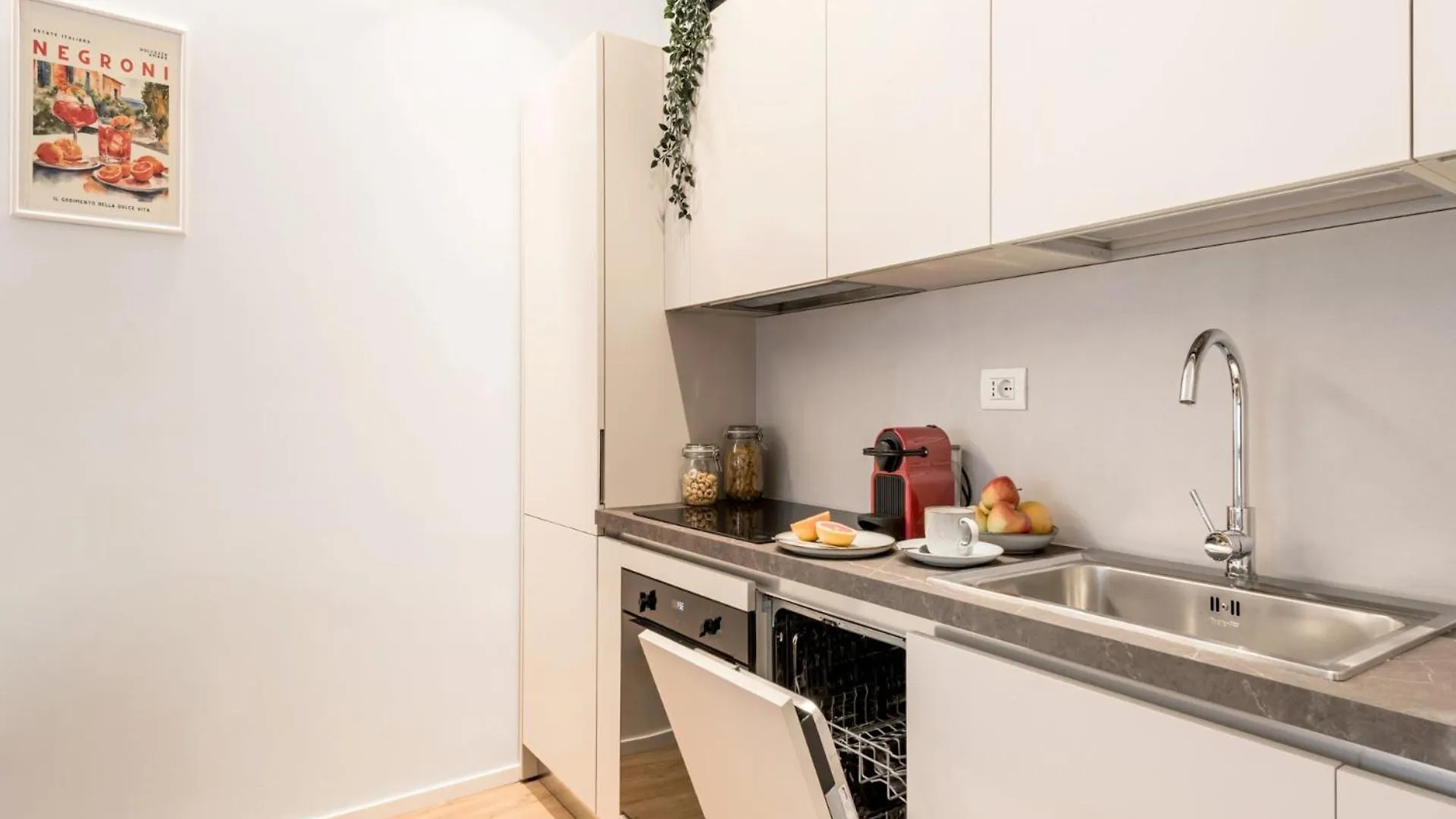 The Best Rent - Spacious Apartment Near Castel Sant'Angelo Rome