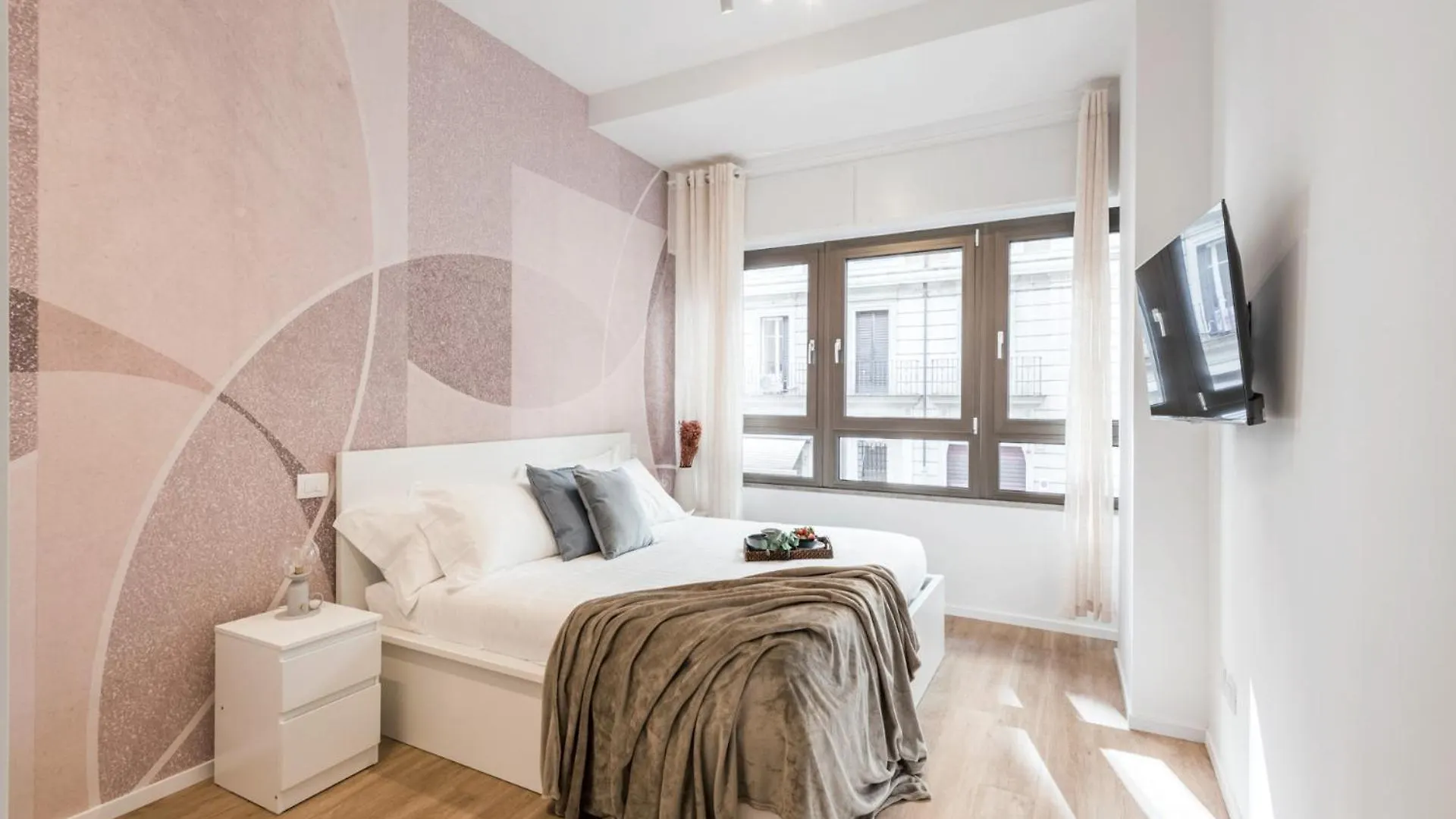 The Best Rent - Spacious Apartment Near Castel Sant'Angelo Rome Italy